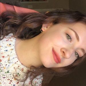 Meet your Posher, Kara